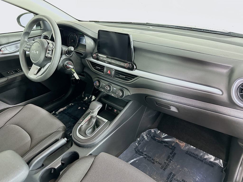 Used 2024 Kia Forte LXS image 32