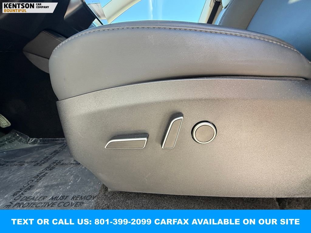 Used 2023 Tesla Model Y Long Range image 30