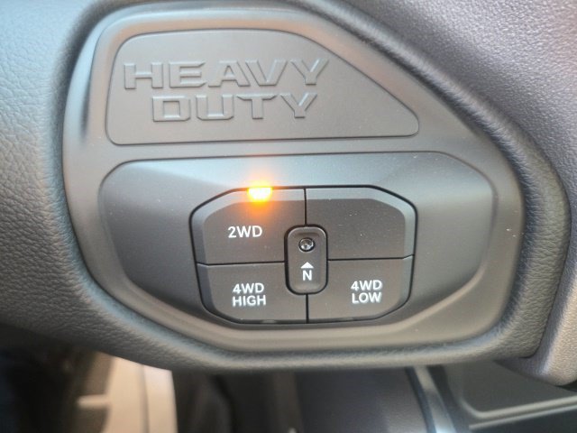 New 2026 RAM 2500 Big Horn AWD/4WD image 13