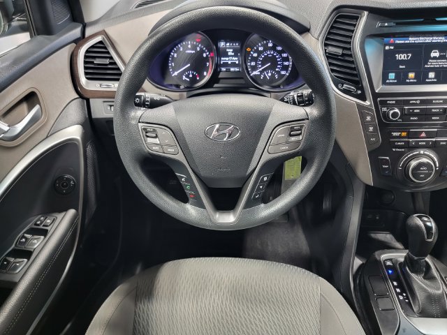Used 2019 Hyundai Santa Fe XL SE AWD/4WD image 25