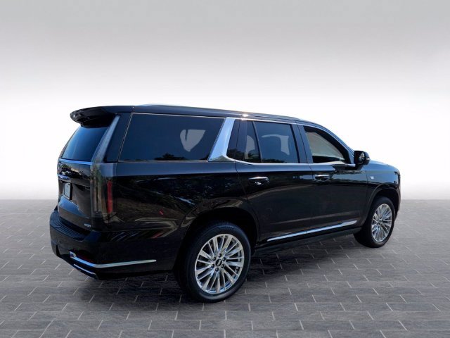 Certified 2026 Cadillac Escalade Luxury AWD/4WD image 5