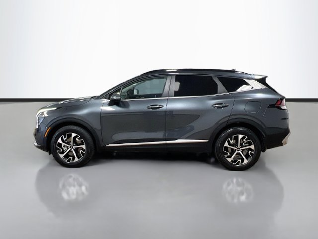 Certified 2025 Kia Sportage EX w/ EX Premium Package AWD/4WD image 4