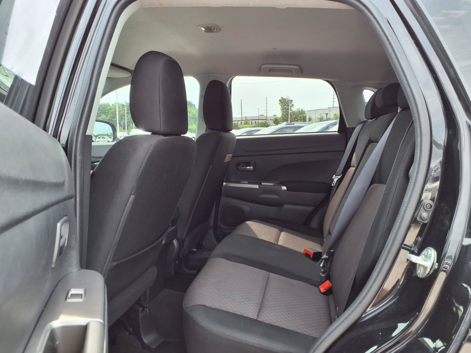 Used 2018 Mitsubishi Outlander Sport ES AWD/4WD image 20