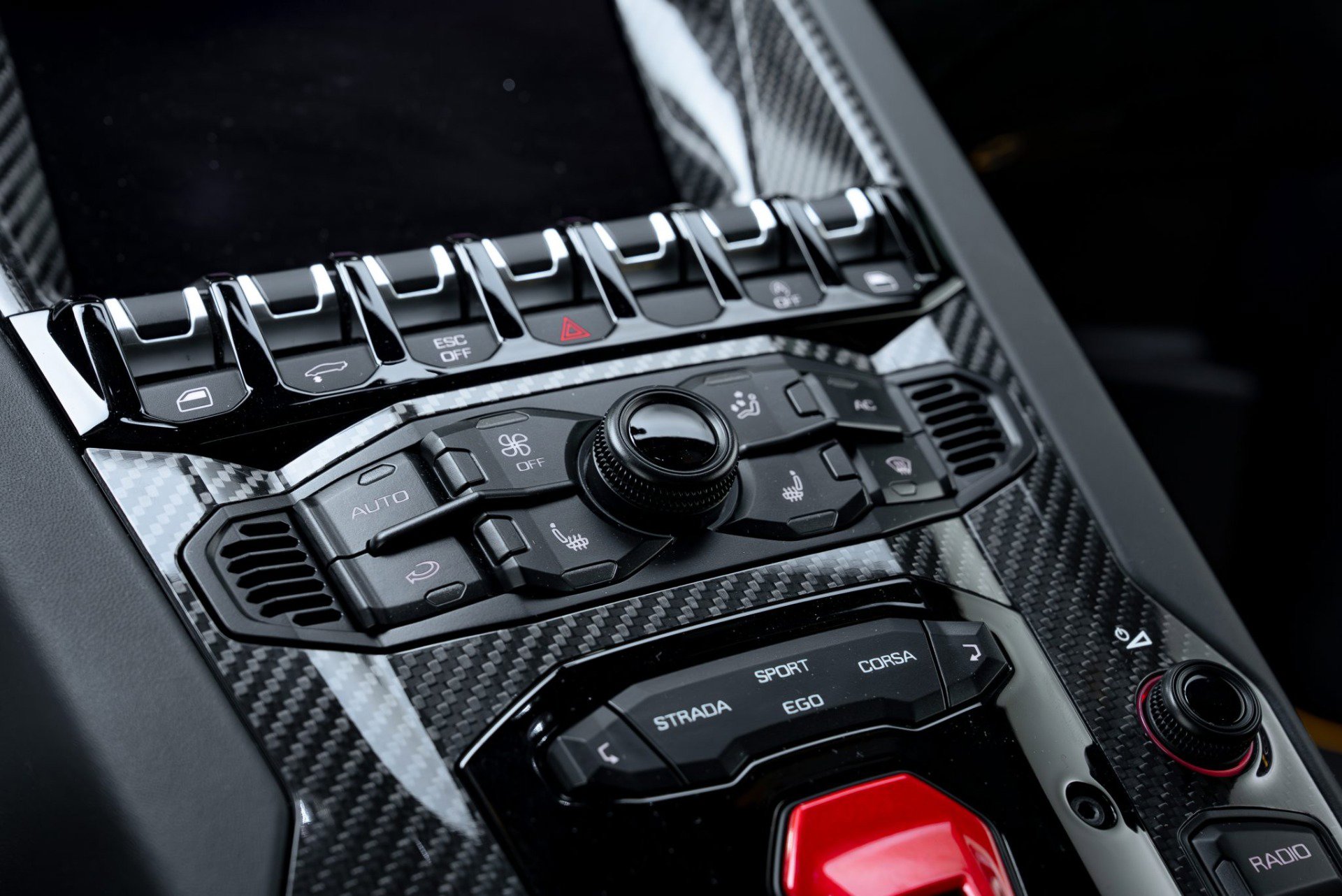 Used 2021 Lamborghini Aventador SVJ AWD/4WD image 58