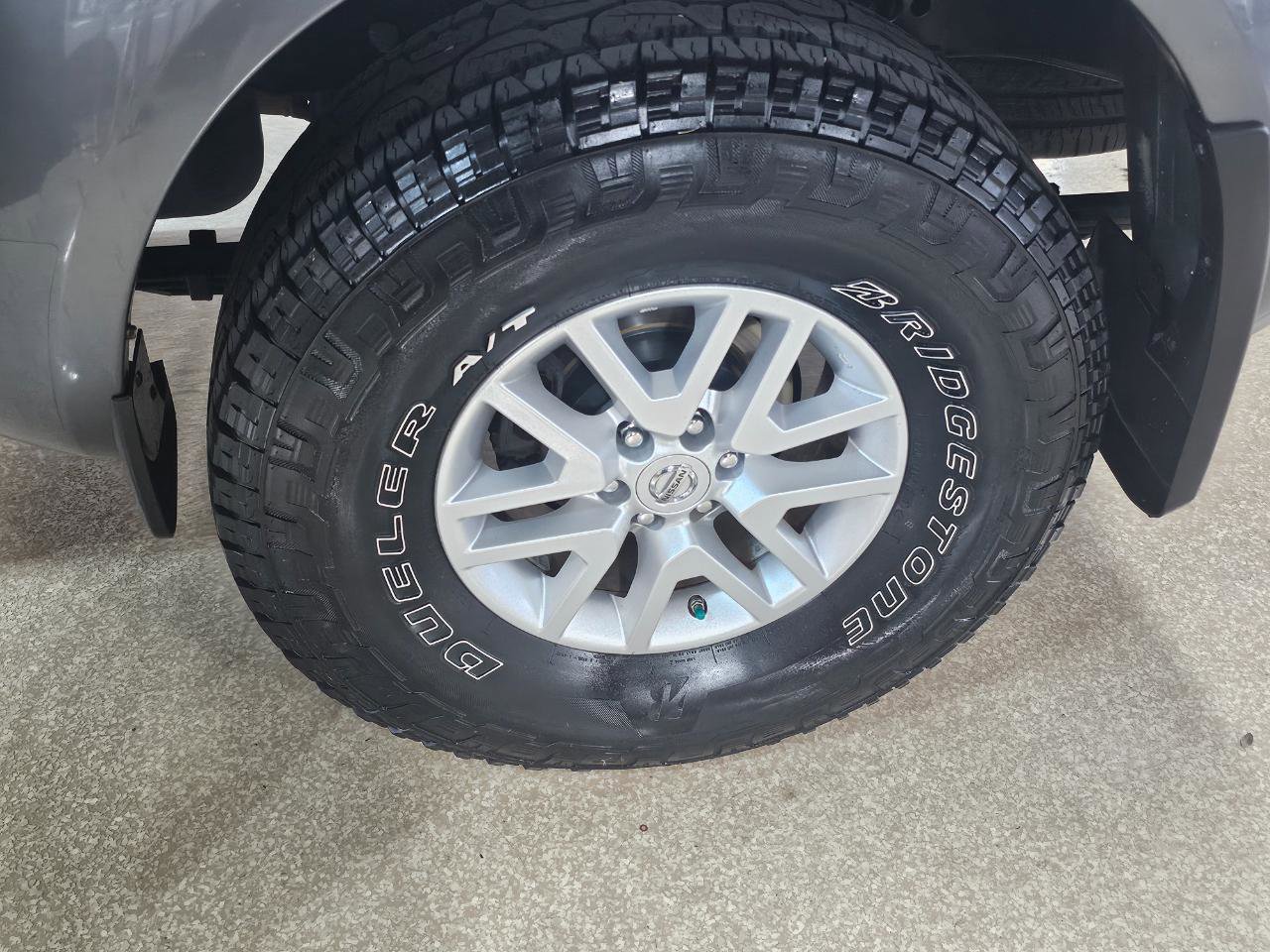 Used 2017 Nissan Frontier SV image 40