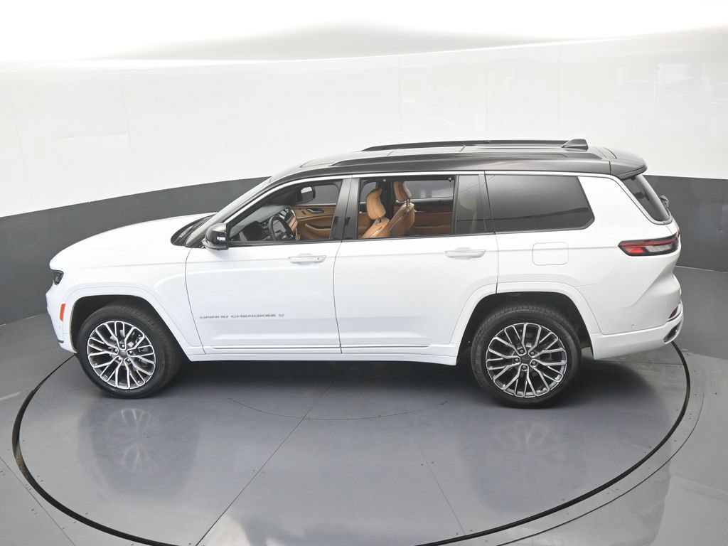 Used 2024 Jeep Grand Wagoneer L Series III w/ Quick Order Packagew 28T AWD/4WD image 53