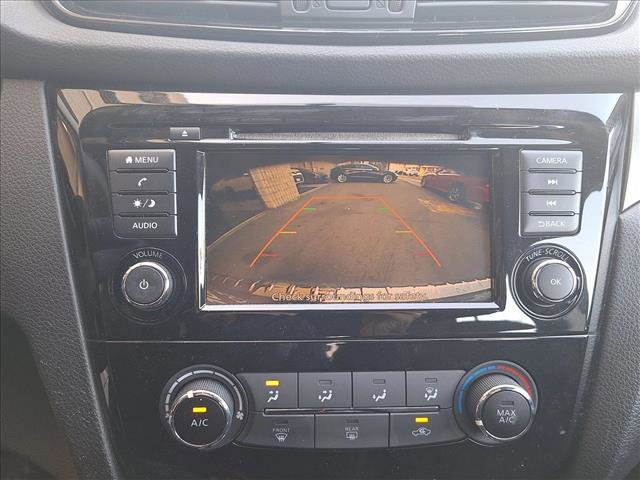 Used 2019 Nissan Rogue Sport S image 14