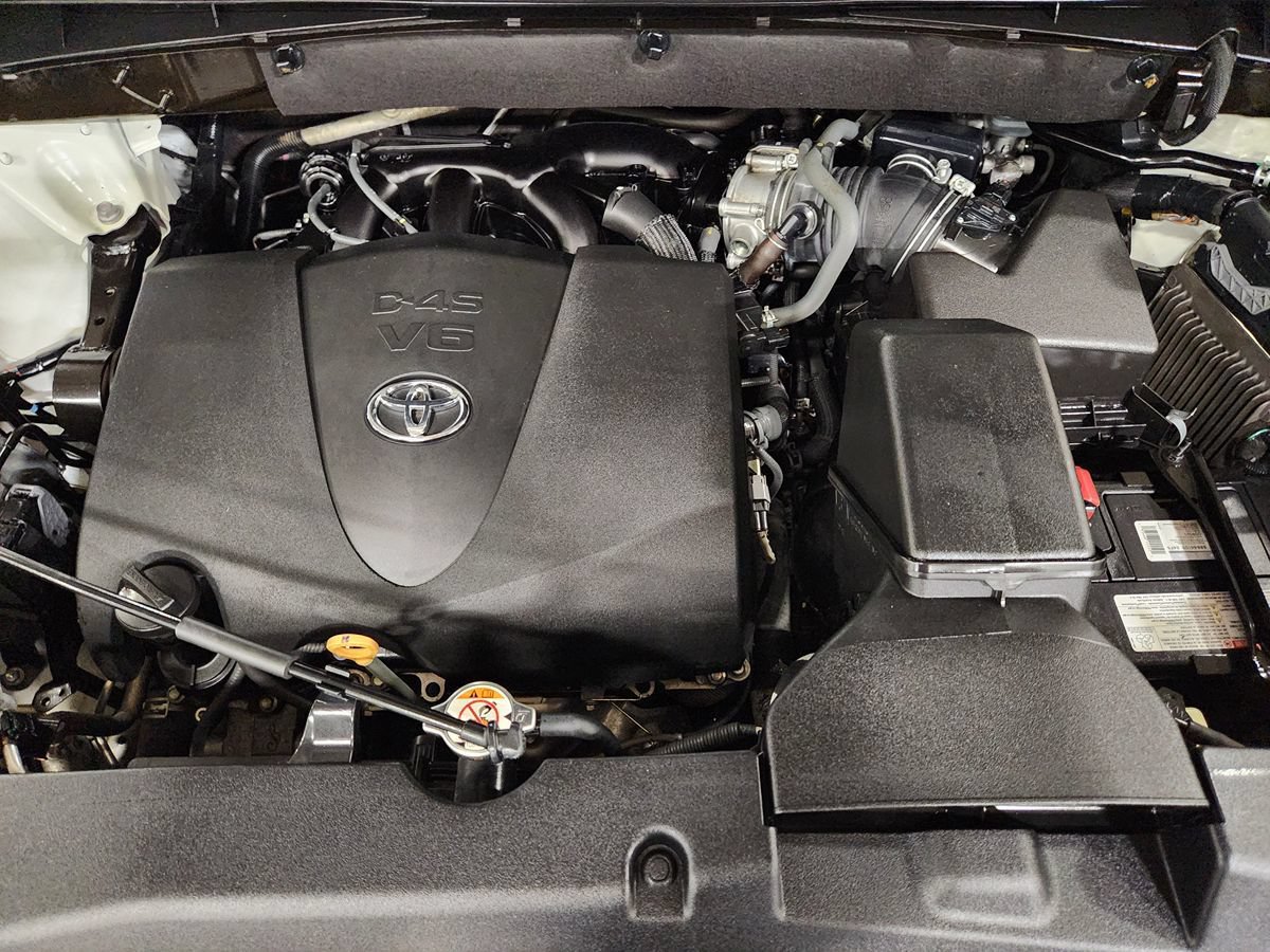 Used 2019 Toyota Highlander XLE FWD image 54