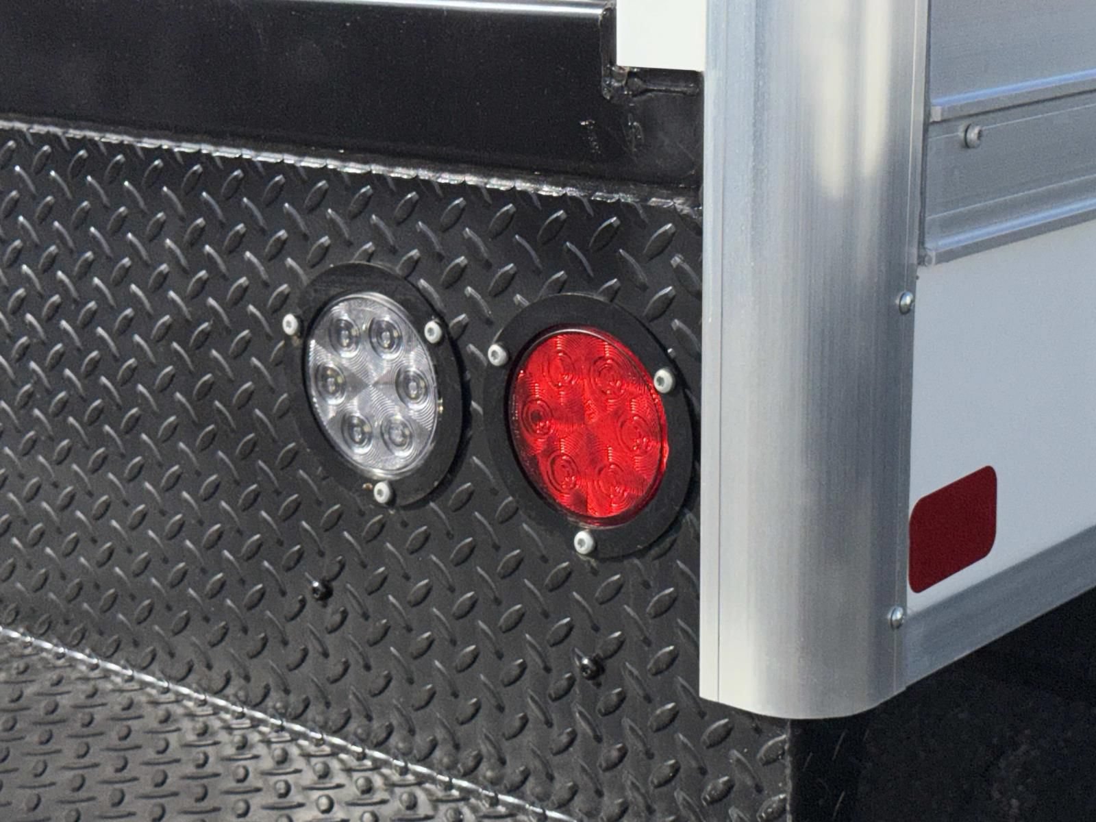 New 2026 Chevrolet Express 4500 w/ Power Convenience Package RWD image 11