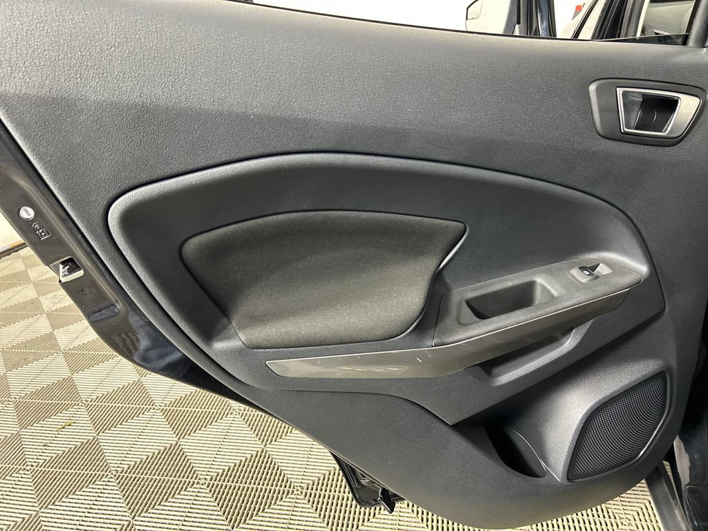 Used 2018 Ford EcoSport SE FWD image 16