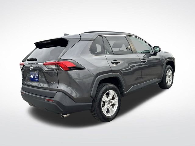 Used 2021 Toyota RAV4 XLE image 6