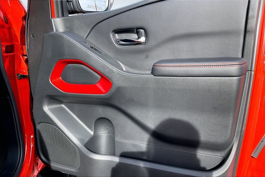 Used 2025 Nissan Frontier PRO-4X w/ Tow Package image 24