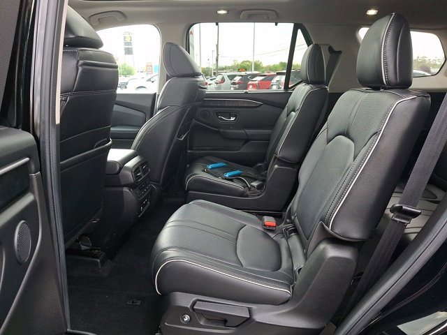 Used 2023 Honda Pilot Elite image 10