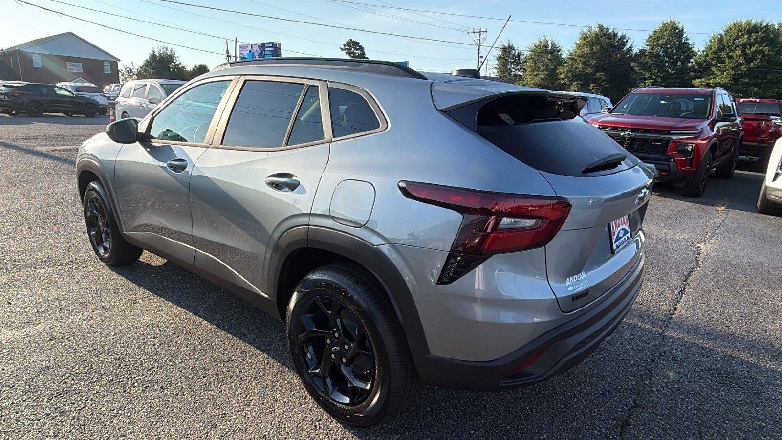 New 2026 Chevrolet Trax LT w/ Driver Confidence Package FWD image 10