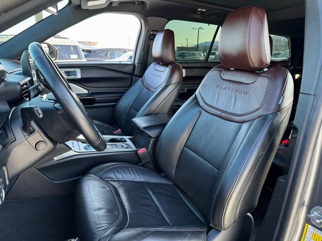 Used 2022 Ford Explorer Platinum w/ Equipment Group 601A AWD/4WD image 14