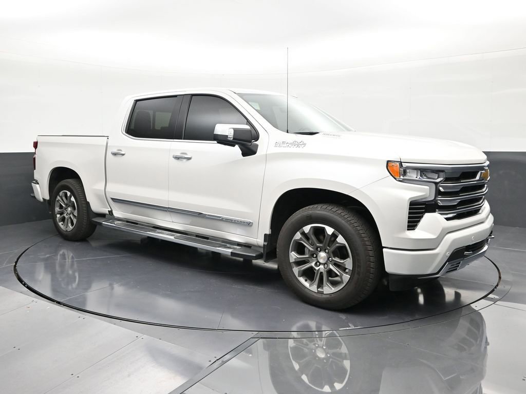 Used 2025 Chevrolet Silverado 1500 High Country w/ Technology Package RWD image 7
