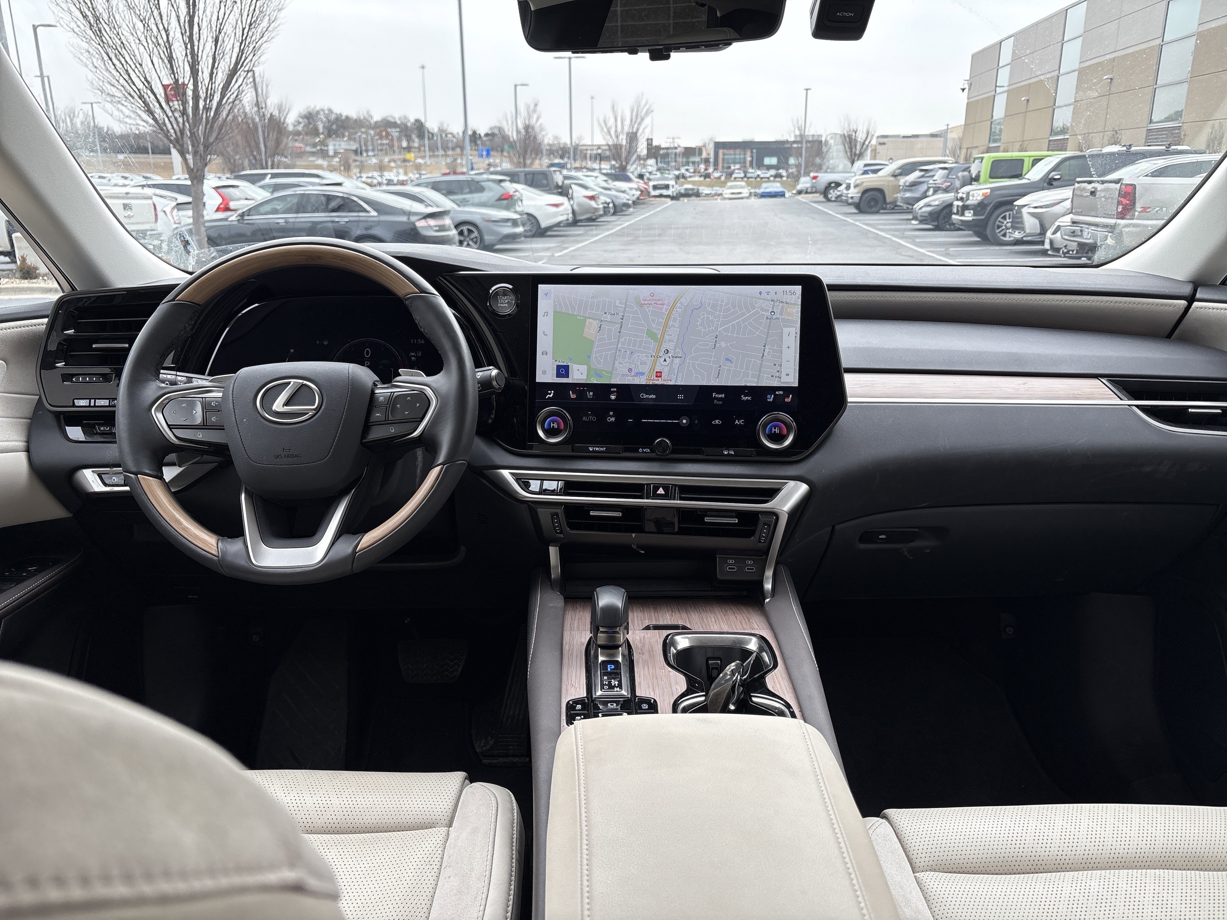 Used 2024 Lexus RX 350 AWD image 28