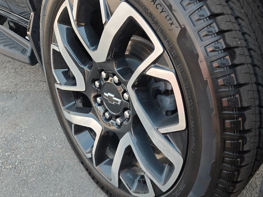 Used 2024 Chevrolet Silverado EV RST image 17