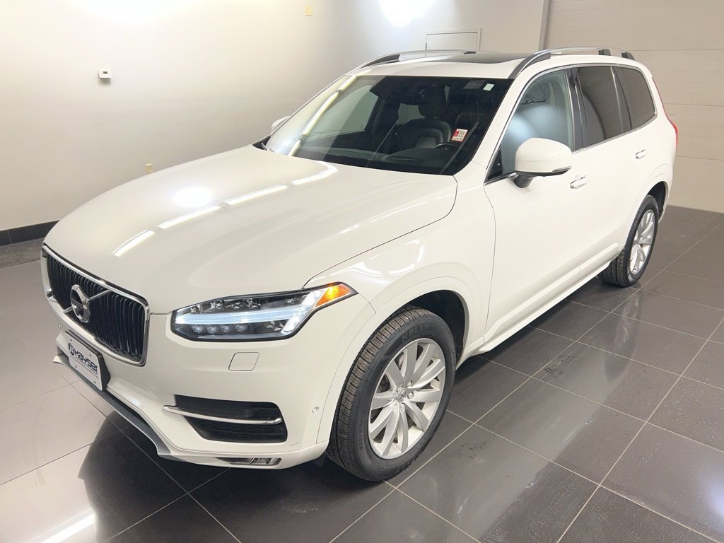 Used 2016 Volvo XC90 T6 Momentum w/ Momentum Plus Package image 3