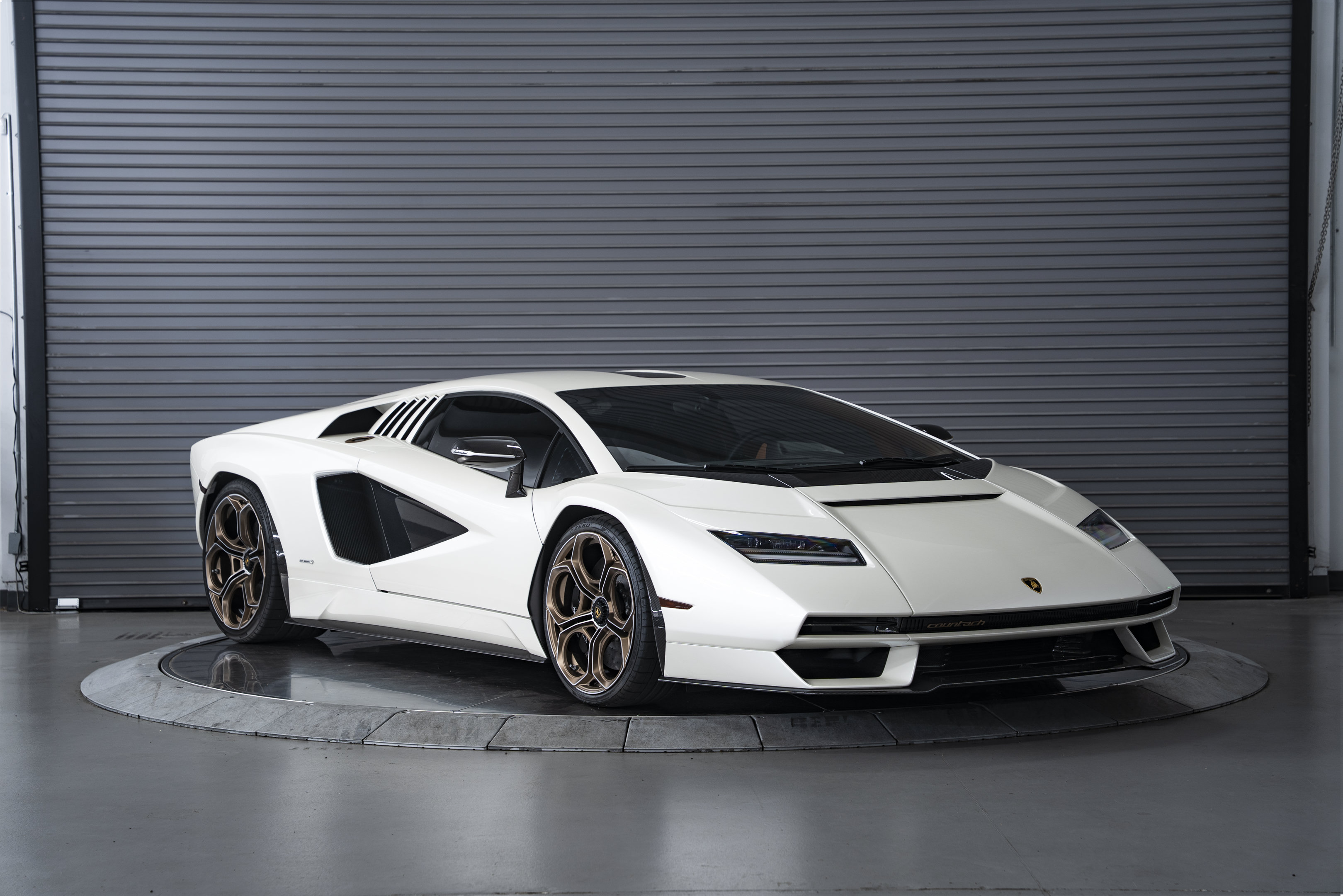 Used 2022 Lamborghini Aventador Countach AWD/4WD image 7
