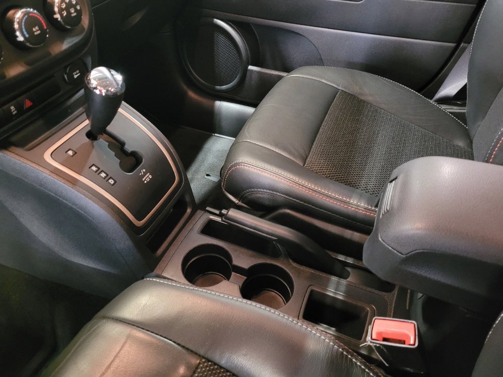 Used 2017 Jeep Compass 75th Anniversary w/ Power Value Group image 26