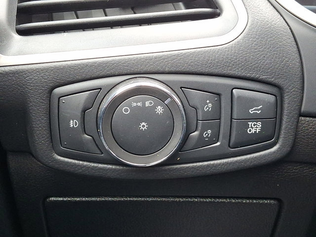 Used 2021 Ford Edge SEL w/ Convenience Package image 23