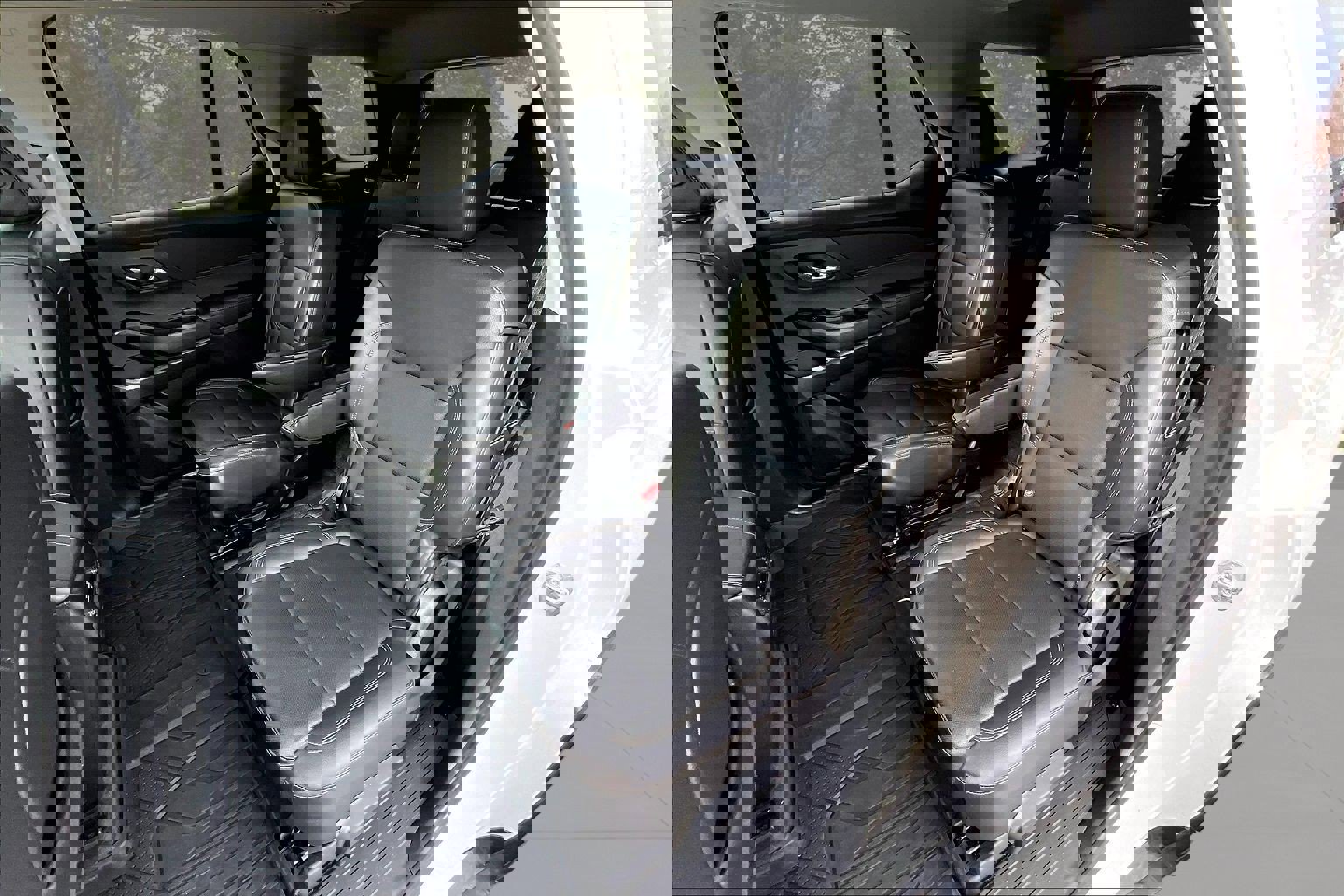 Used 2021 Chevrolet Traverse Premier w/ Redline Edition image 23