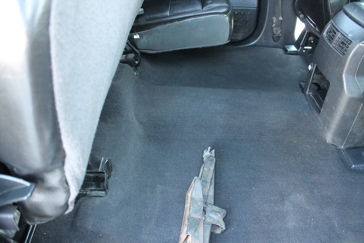 Used 2010 Nissan Titan LE w/ Technology Pkg RWD image 33