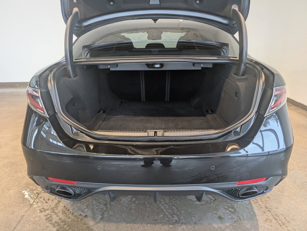 Used 2024 Alfa Romeo Giulia Ti image 5