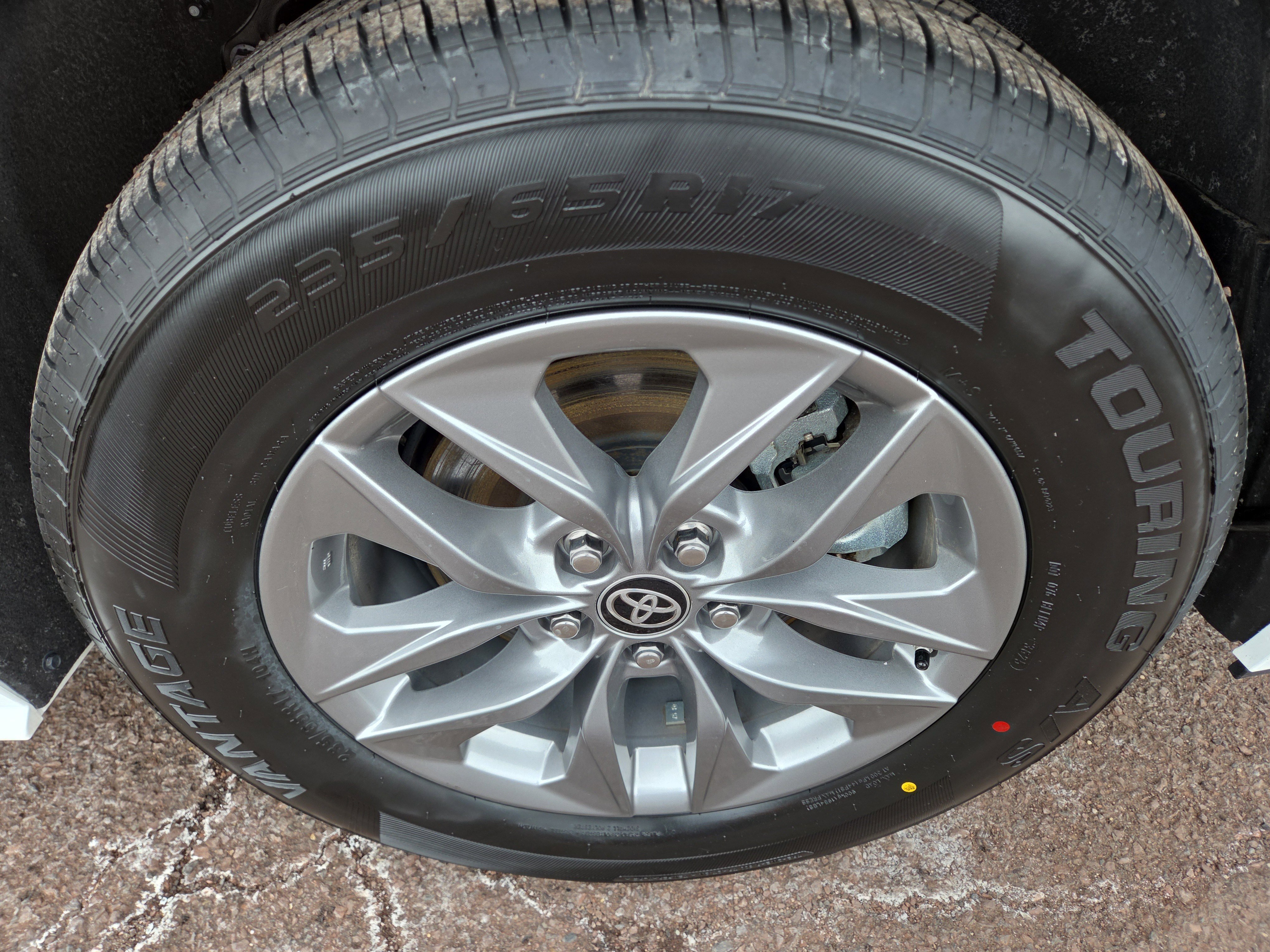 Certified 2024 Toyota Sienna LE image 11