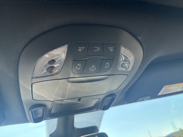 New 2025 Chrysler Pacifica Limited w/ Uconnect Theater Family Group image 14