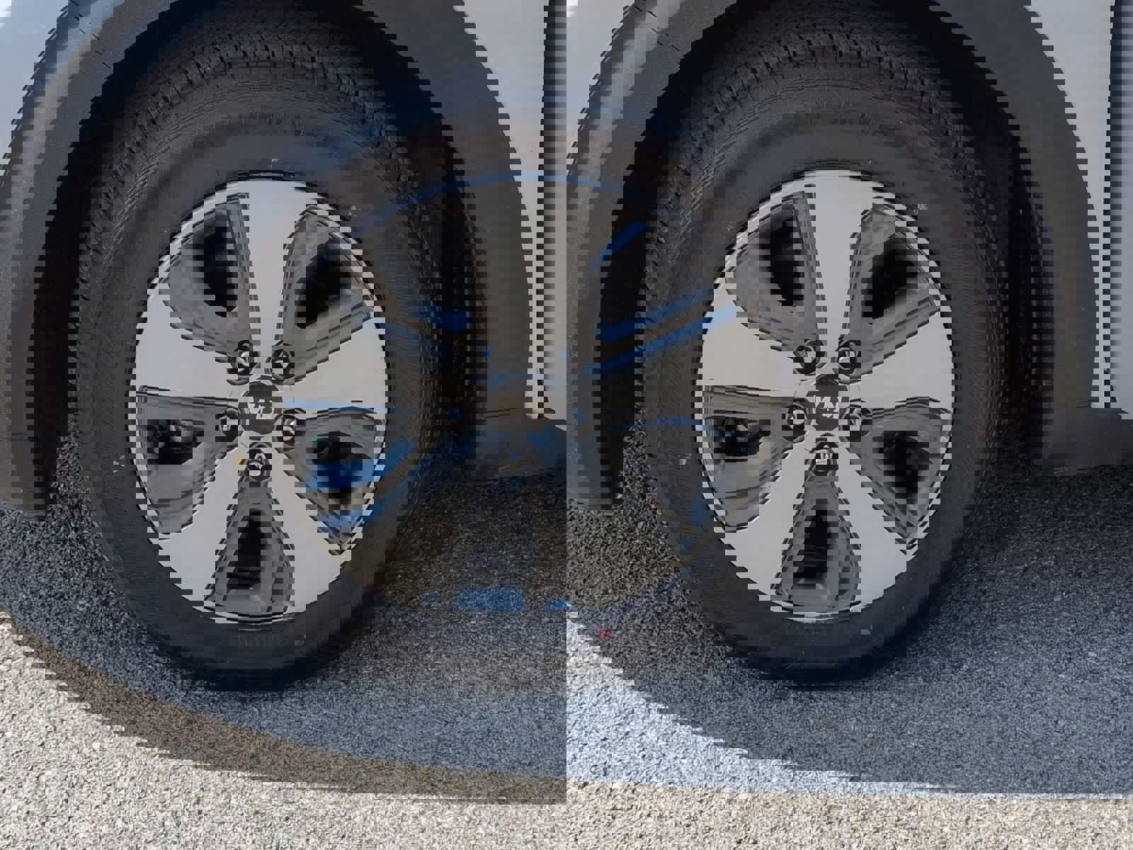 Used 2019 Kia Niro EX w/ EX Premium Package FWD image 6