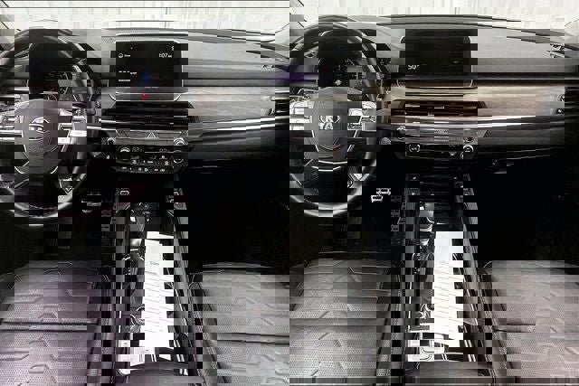 Used 2021 Kia Telluride SX w/ SX Prestige Package image 15