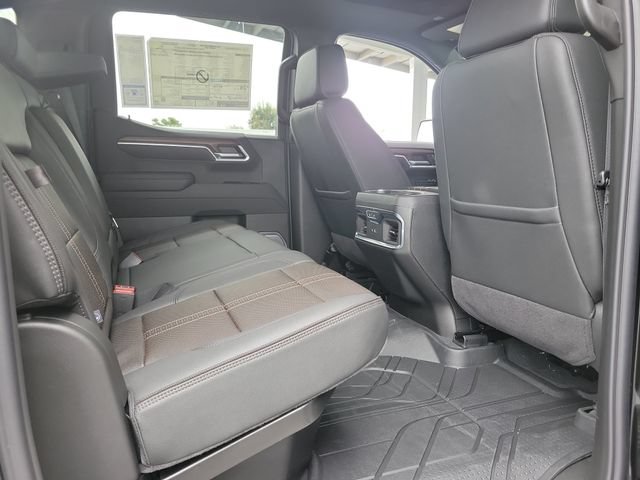 New 2026 Chevrolet Silverado 1500 High Country w/ Technology Package AWD/4WD image 18