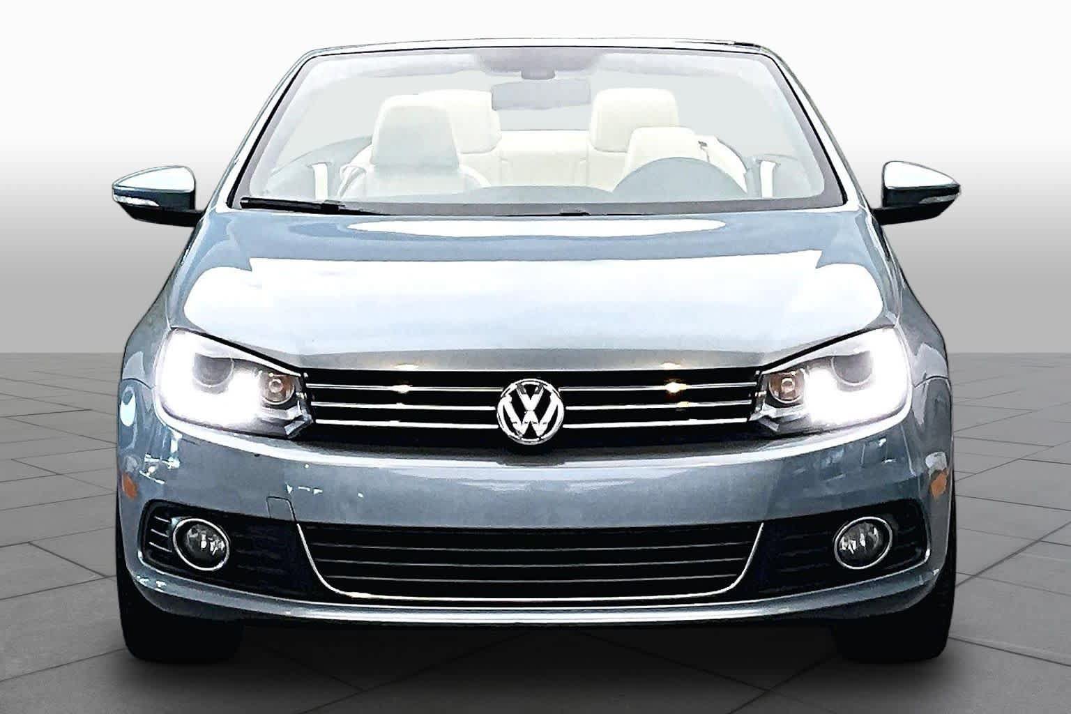 Used 2012 Volkswagen Eos Executive FWD image 3