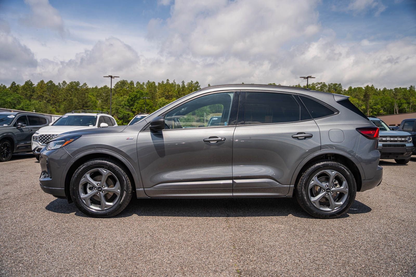 Certified 2024 Ford Escape ST-Line w/ Equipment Group 301A FWD image 4