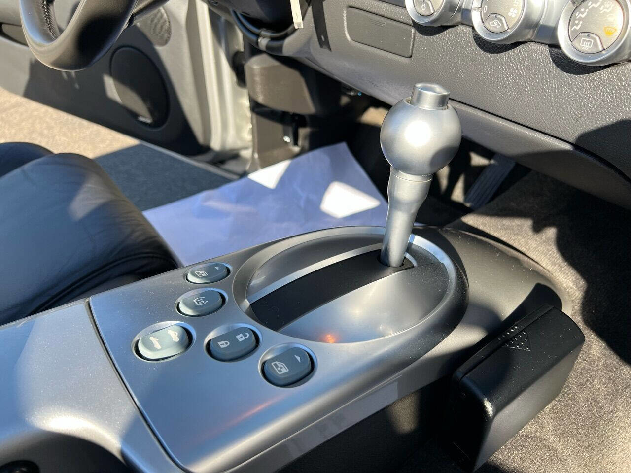 Used 2004 Chevrolet SSR w/ Preferred Equipment Group RWD image 56