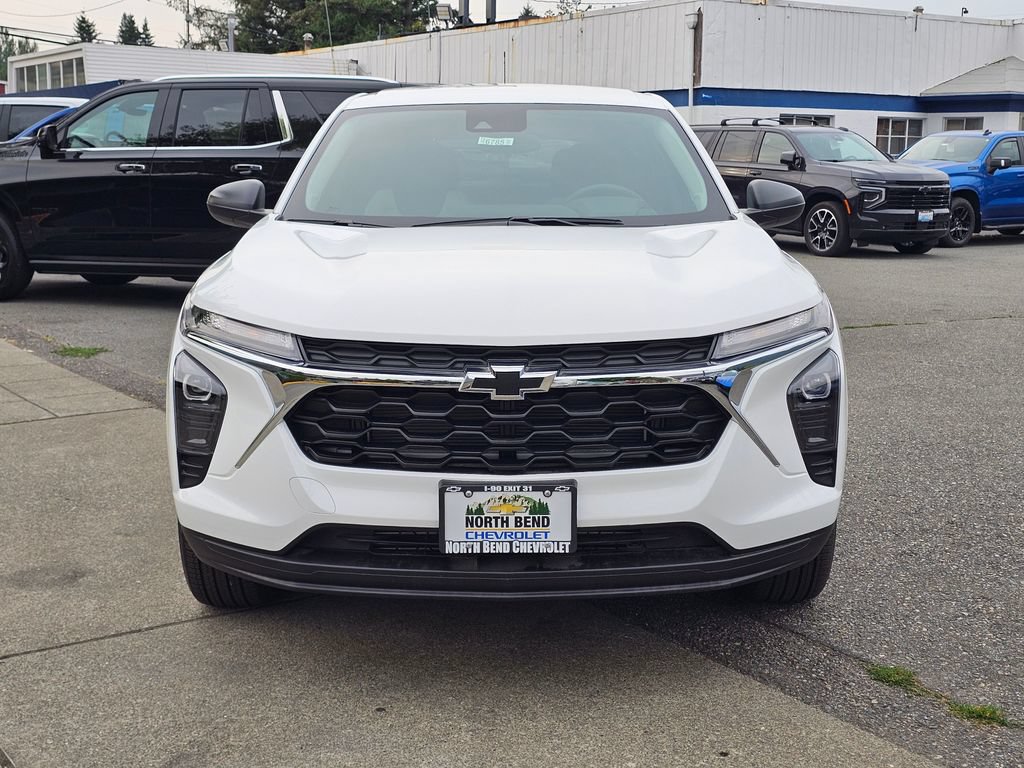 New 2026 Chevrolet Trax LS FWD image 2