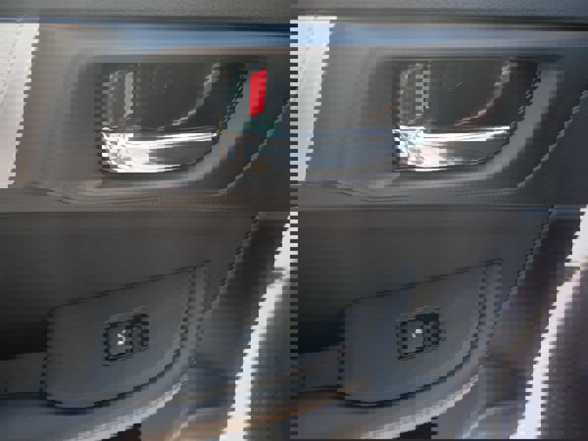 Used 2017 Subaru Legacy 2.5i Premium w/ Moonroof Package image 24