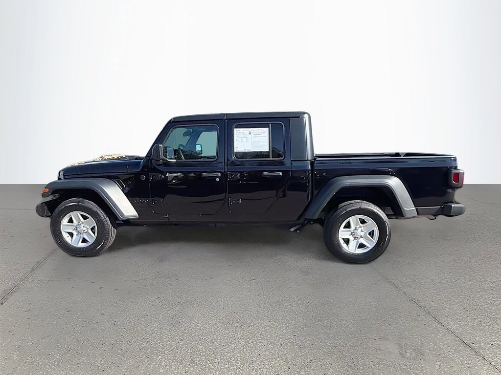 Used 2023 Jeep Gladiator Sport image 7