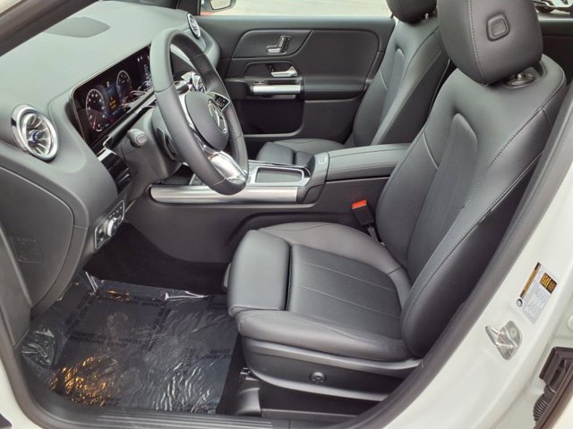 Used 2025 Mercedes-Benz GLA 250 4MATIC image 13