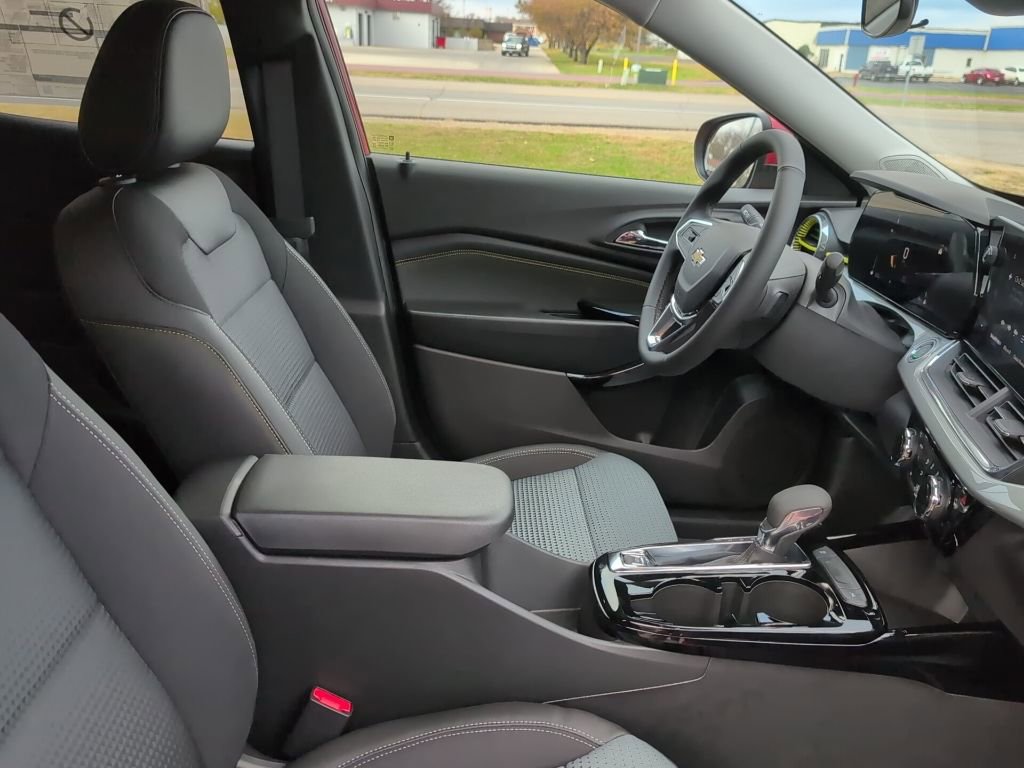 New 2026 Chevrolet Trax LT image 30