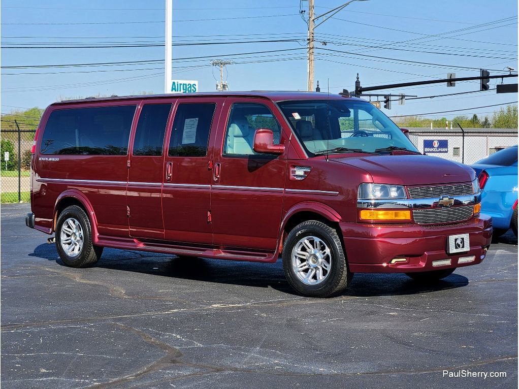 Used 2021 Chevrolet Express 3500 LS w/ Chrome Appearance Package image 10
