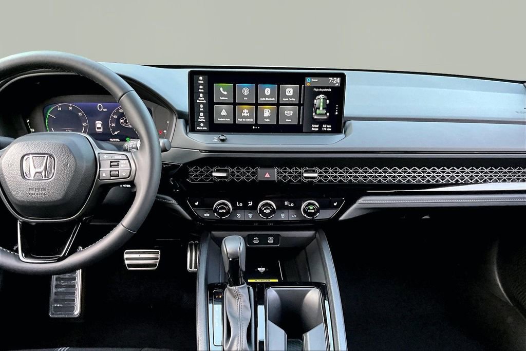 Used 2025 Honda Accord Sport image 9