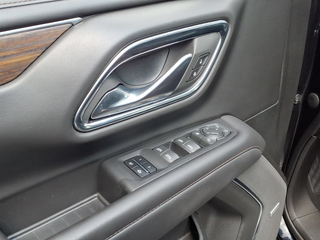 Certified 2023 Chevrolet Tahoe High Country AWD/4WD image 13