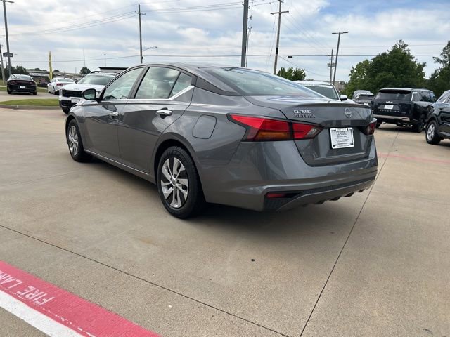 Used 2024 Nissan Altima 2.5 S FWD image 6