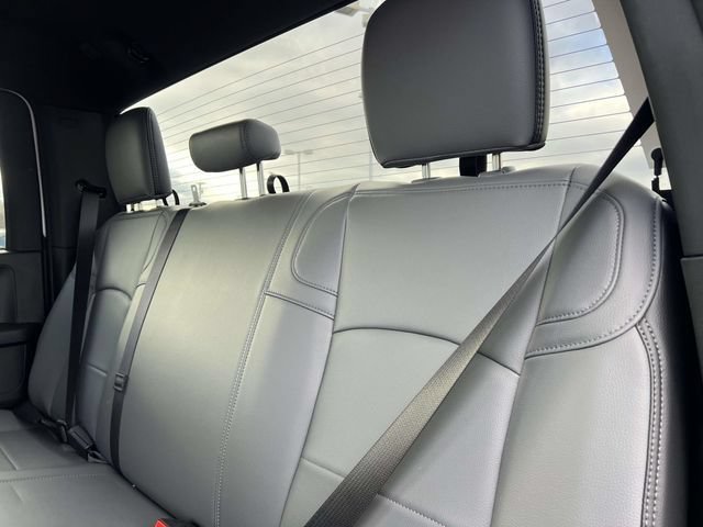 New 2026 RAM 2500 Tradesman w/ Chrome Appearance Group AWD/4WD image 21