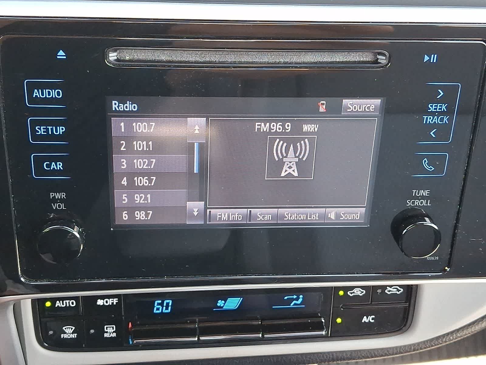 Certified 2018 Toyota Corolla LE FWD image 18