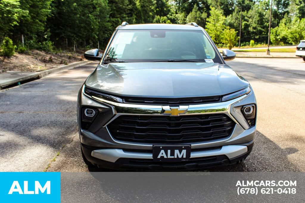 Used 2025 Chevrolet TrailBlazer LT FWD image 9