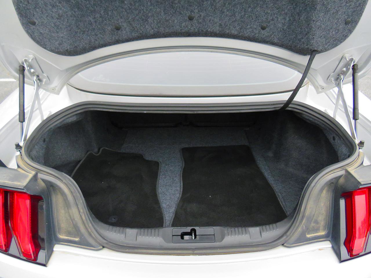 Used 2019 Ford Mustang GT Premium w/ GT Performance Package image 15